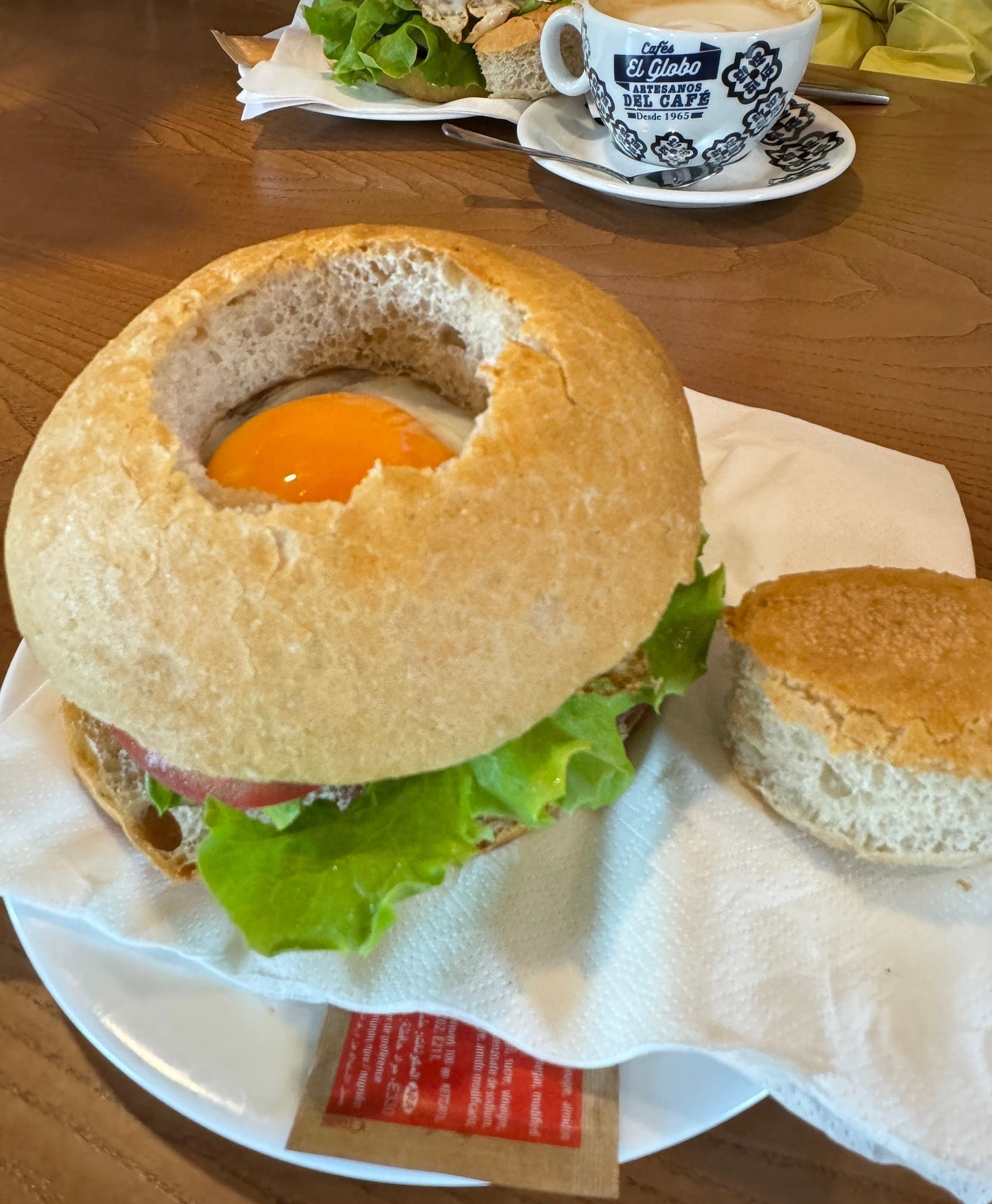 西班牙旅遊怎麼玩最省？預算、簽證、物價、季節、穿搭與治安一次搞懂（2025） | 輕裝上陣